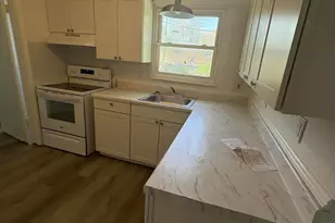 3036 Wadsworth Ct, Columbus, OH 43232 - Photo 5