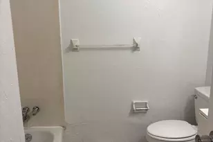 3036 Wadsworth Ct, Columbus, OH 43232 - Photo 9