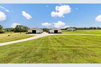 5701 Lancaster Circleville Road SW, Lancaster, OH 43130 - Photo 47