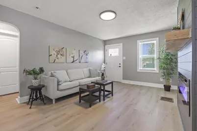 1068 E Deshler Avenue, Columbus, OH 43206 - Photo 3