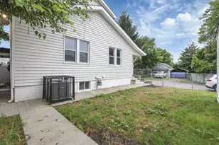 351 Dakota Ave, Columbus, OH 43223 - Photo 45