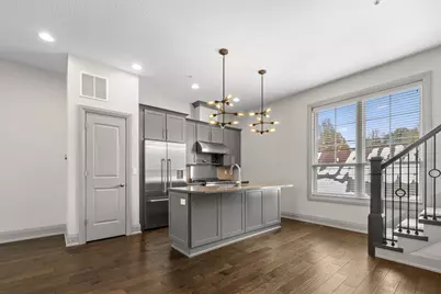 998 Ewing Alley #998, Columbus, OH 43201 - Photo 9