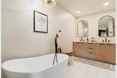 330 W Columbus Street, Lithopolis, OH 43136 - Photo 23