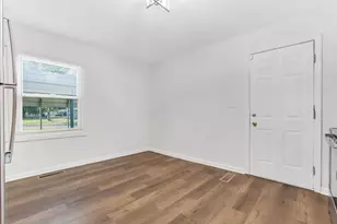 162 Phelps Rd, Columbus, OH 43207 - Photo 17