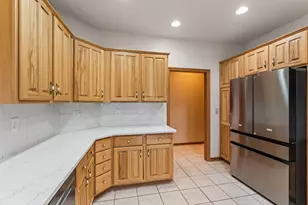 2690 Red Robin Way, Delaware, OH 43015 - Photo 17