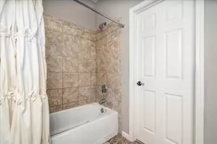 678 Green Forest Pl Pl, Lithopolis, OH 43136 - Photo 15