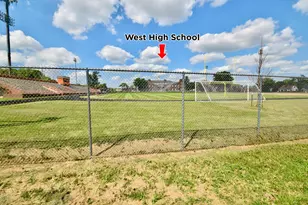 261 S Chase Ave, Columbus, OH 43204 - Photo 11