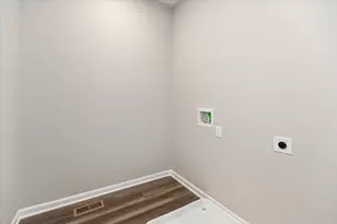 1055 Greenfield Dr, Marysville, OH 43040 - Photo 13