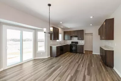 1055 Greenfield Drive, Marysville, OH 43040 - Photo 7