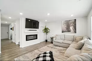 3728 Miltonsburg Dr, Grove City, OH 43123 - Photo 7