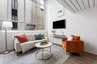 60 E Spring St, Columbus, OH 43215 - Photo 3