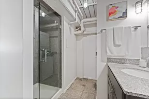 60 E Spring St, Columbus, OH 43215 - Photo 37