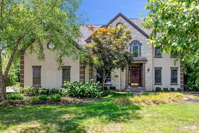 3395 Heritage Oaks Drive, Hilliard, OH 43026 - Photo 1