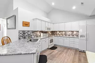 1266 Paddock Loop, Washington Court House, OH 43160 - Photo 5