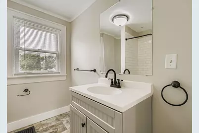 19 E Castle Road, Columbus, OH 43207 - Photo 21