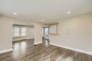 19 E Castle Rd, Columbus, OH 43207 - Photo 11