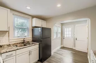 19 E Castle Rd, Columbus, OH 43207 - Photo 13