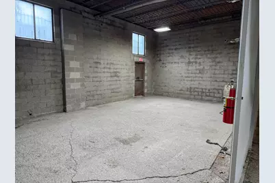 1359 E 5th Avenue, Columbus, OH 43219 - Photo 17
