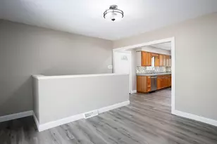 7860 Clark State Rd, Blacklick, OH 43004 - Photo 17