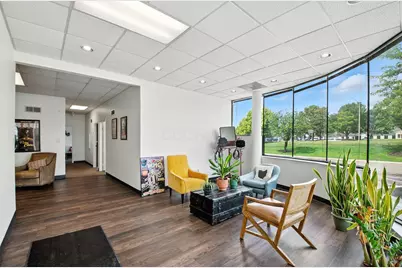 733 Lakeview Plaza Boulevard #F, Worthington, OH 43085 - Photo 1