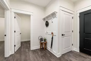 34 Prospect St, Delaware, OH 43015 - Photo 17