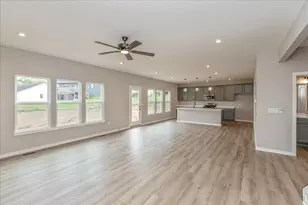 748 Francis Dr, Heath, OH 43056 - Photo 13