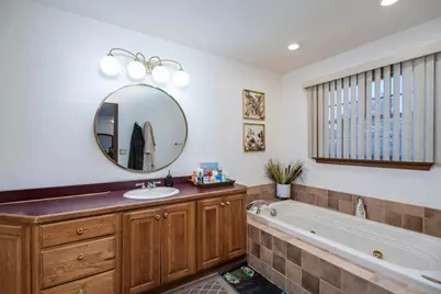 1210 Storybrook Drive, Washington Court House, OH 43160 - Photo 31