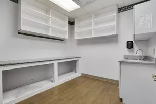 5925-5935 Cleveland Ave, Columbus, OH 43231 - Photo 15