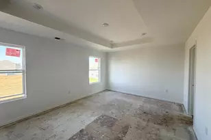 233 Maddoxx Dr, London, OH 43140 - Photo 3