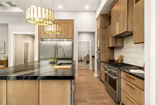 3163 S Dorchester Rd, Columbus, OH 43221 - Photo 11