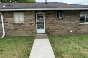 2336 Woodbrook Cir N, Columbus, OH 43223 - Photo 1