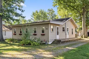 9421 Lakeshore Dr N, Huntsville, OH 43324 - Photo 1