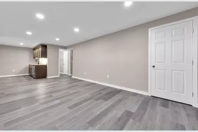 4410 Holstein Drive, Columbus, OH 43207 - Photo 25