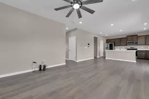 4410 Holstein Dr, Columbus, OH 43207 - Photo 15