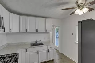 1752 S Hamilton Rd, Columbus, OH 43227 - Photo 9