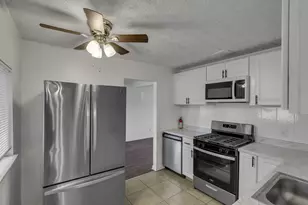 1752 S Hamilton Rd, Columbus, OH 43227 - Photo 11