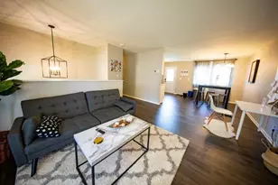 221 Lincolnshire Rd, Columbus, OH 43230 - Photo 1