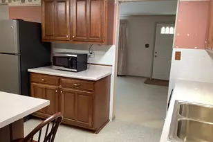 355 Cherokee Dr, Circleville, OH 43113 - Photo 11