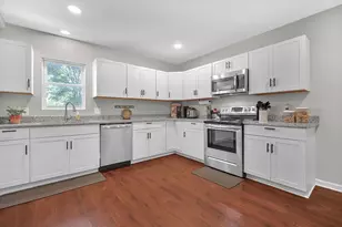 319 E Barthman Ave, Columbus, OH 43207 - Photo 11