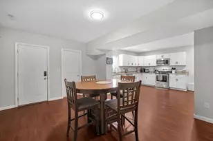 319 E Barthman Ave, Columbus, OH 43207 - Photo 15