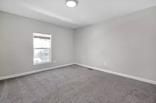 319 E Barthman Ave, Columbus, OH 43207 - Photo 21