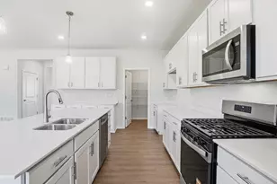 2741 Carrowmore Ct, Delaware, OH 43015 - Photo 13