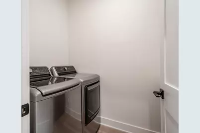 1025 Hunter Avenue, Columbus, OH 43201 - Photo 31