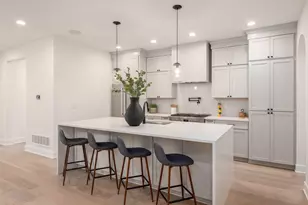 1025 Hunter Ave, Columbus, OH 43201 - Photo 9