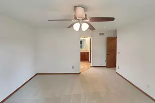 695 Hennigans Grove Rd, Grove City, OH 43123 - Photo 5