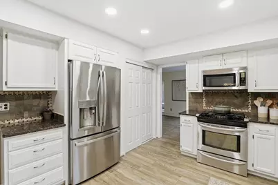 941 Clubview Boulevard S, Columbus, OH 43235 - Photo 13