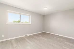 1865 Willoway Cir N, Columbus, OH 43220 - Photo 15