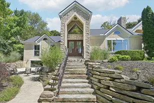 10669 Riverside Dr, Powell, OH 43065 - Photo 9