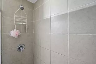 335 E 18th Ave, Columbus, OH 43201 - Photo 23