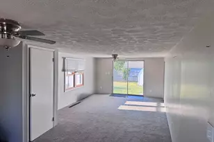 2222 Maureen Blvd S, Obetz, OH 43207 - Photo 3